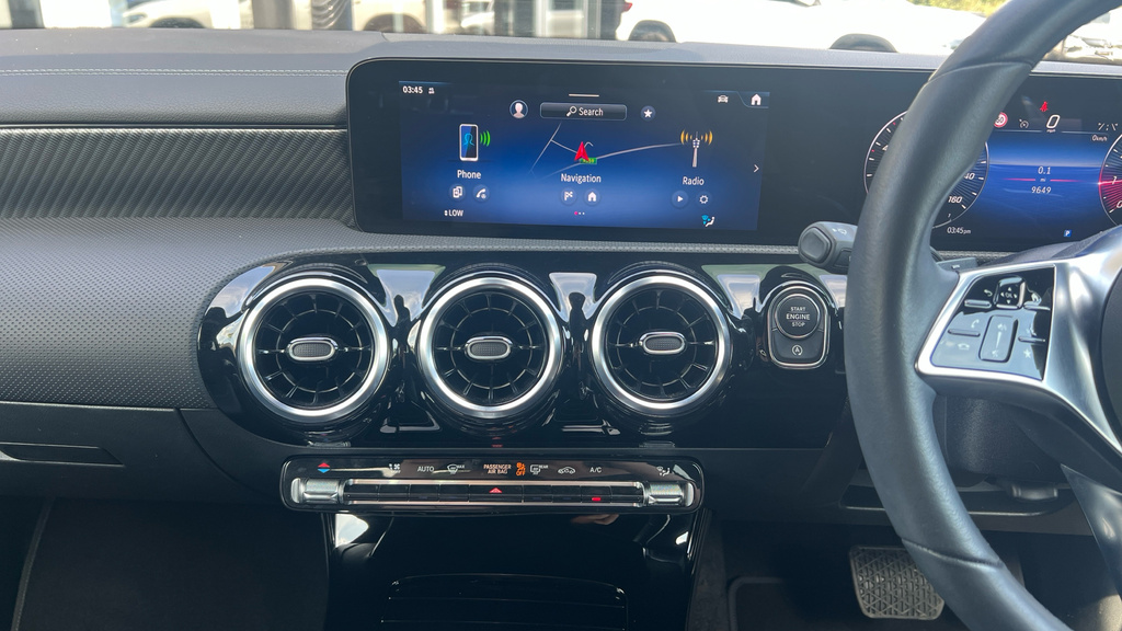 Mercedes-Benz CLA Class 180 Amg Line Premium Tip Black #13