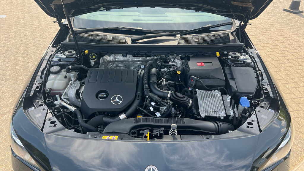 Mercedes-Benz CLA Class 180 Amg Line Premium Tip Black #22