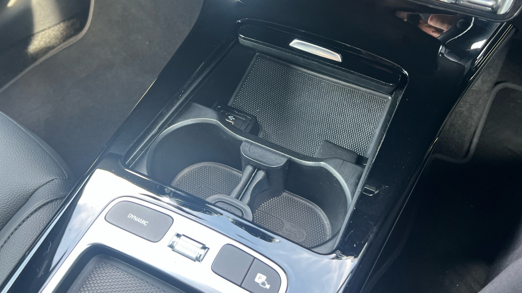 Mercedes-Benz CLA Class 180 Amg Line Premium Tip Black #42