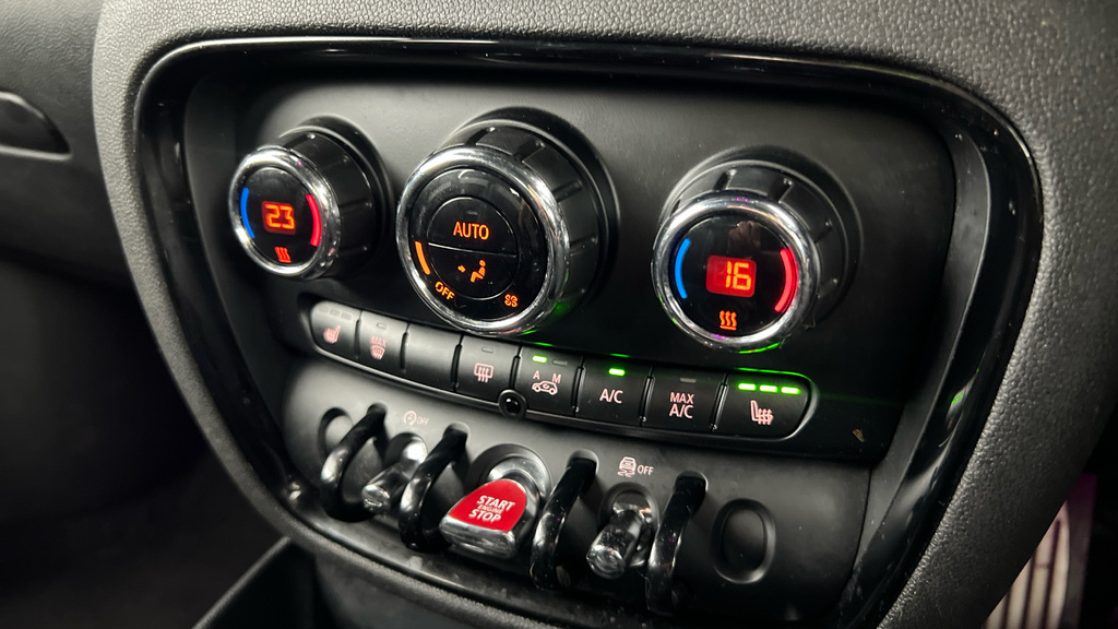 Mini Clubman Cooper Exclusive Black #16