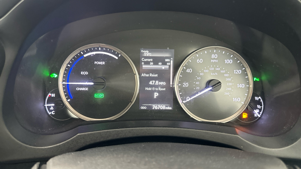 Lexus IS 300H F-sport Cvt Premium Pack Grey #17