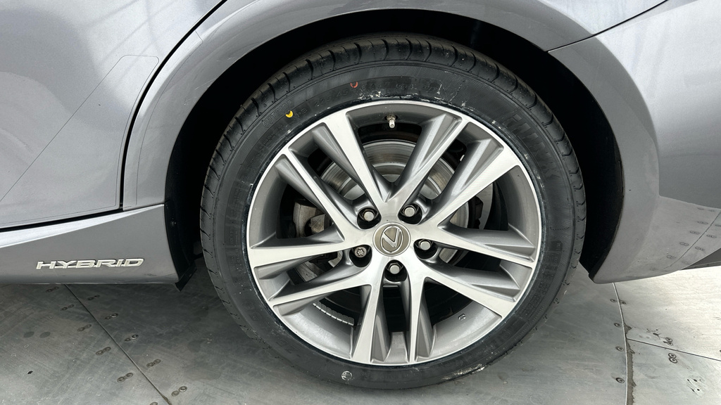Lexus IS 300H F-sport Cvt Premium Pack Grey #22