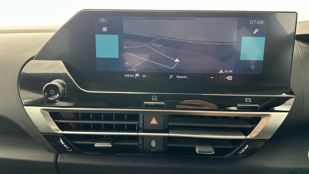 Citroen e-C4 50Kwh Shine Plus 7.4Kw Charger #16
