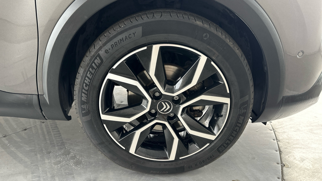 Citroen e-C4 50Kwh Shine Plus 7.4Kw Charger #26