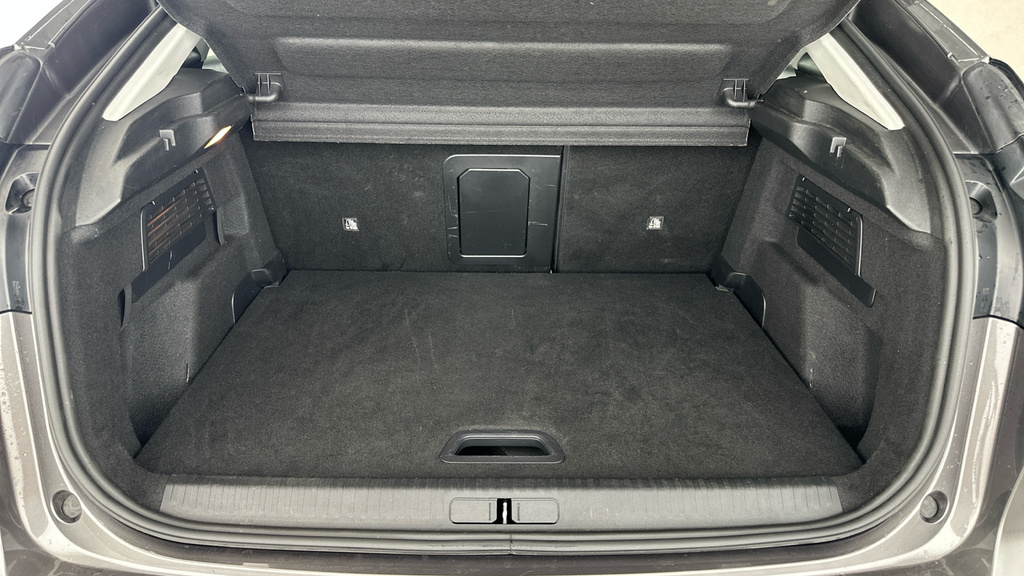 Citroen e-C4 50Kwh Shine Plus 7.4Kw Charger #21
