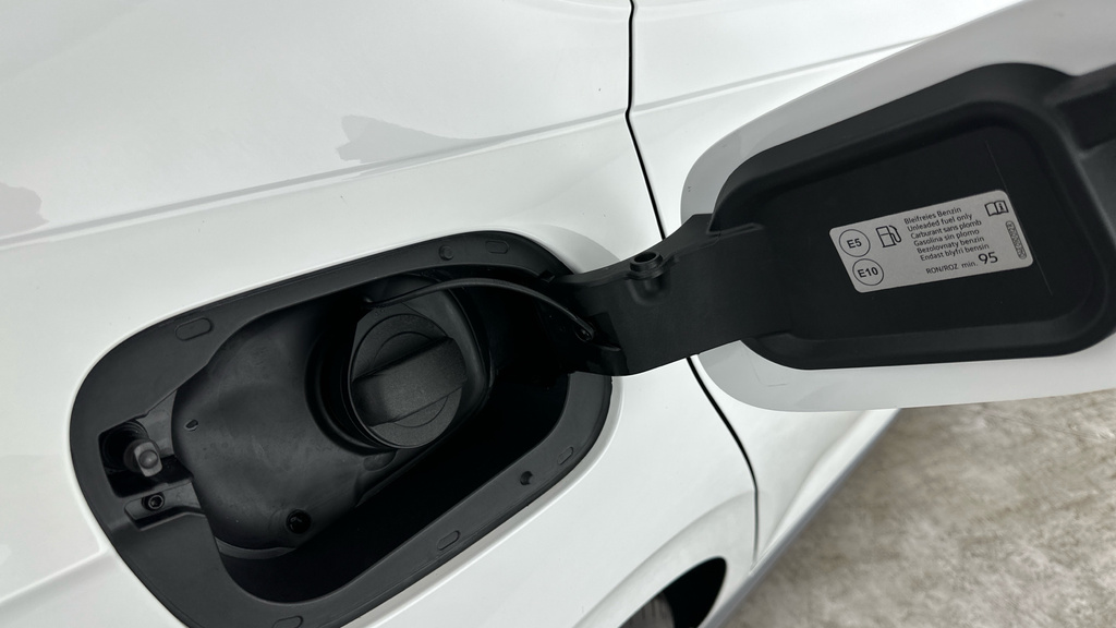 Volkswagen Polo R-line White #28