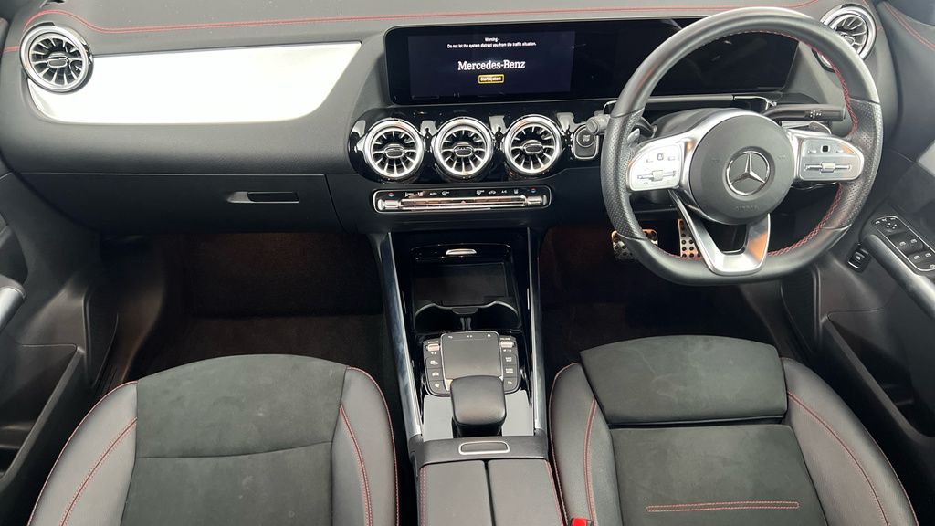 Mercedes-Benz EQA Eqa 250 140Kw Amg Line Executive 70.5Kwh White #18