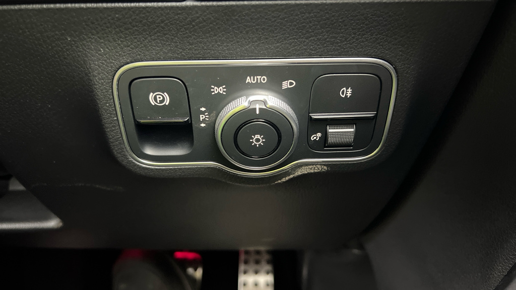 Mercedes-Benz EQA Eqa 250 140Kw Amg Line Executive 70.5Kwh White #10