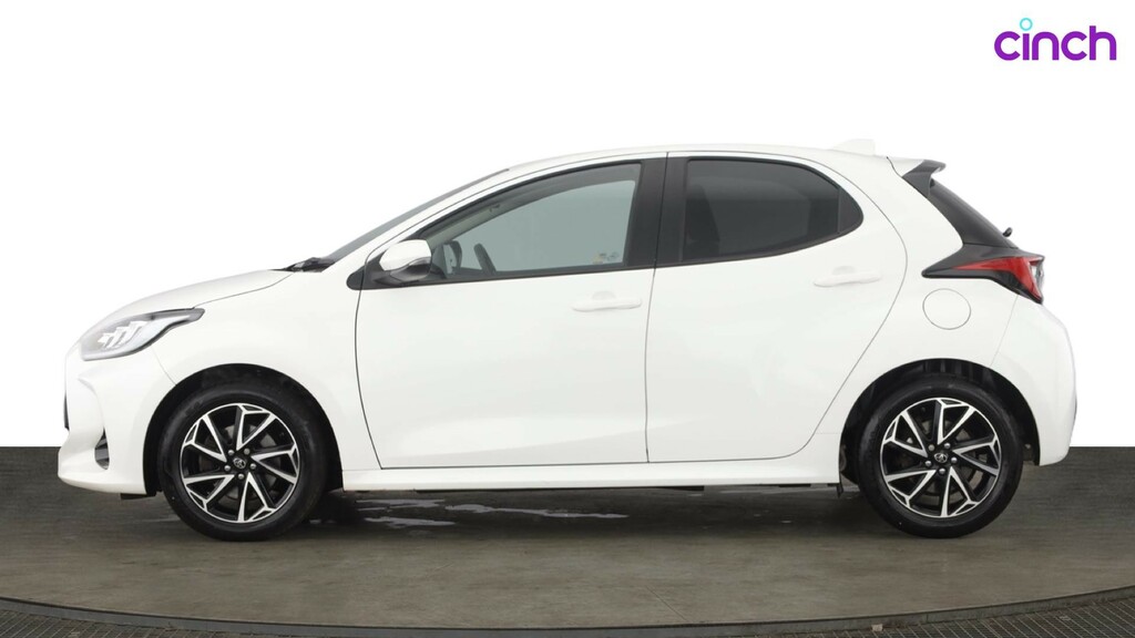 Toyota Yaris Yaris Dynamic Hev Cvt White #6