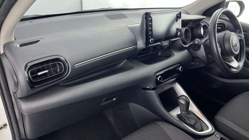 Toyota Yaris Yaris Dynamic Hev Cvt White #10