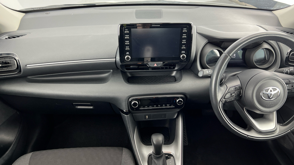 Toyota Yaris Yaris Dynamic Hev Cvt White #11