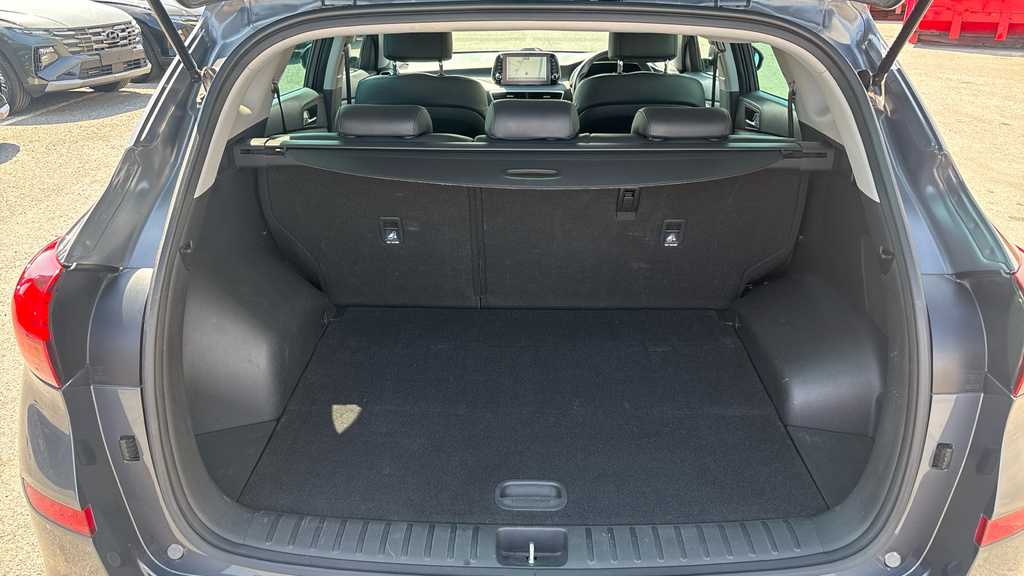 Hyundai Tucson 2.0 Crdi Premium Se White #35