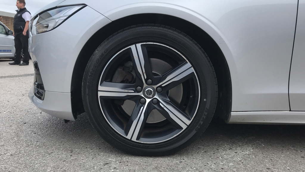 Volvo S90 D4 Momentum Winter Pack,adaptive Cruise,leather,p Grey #25