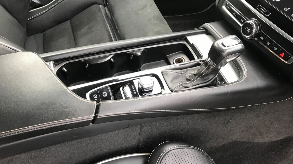 Volvo S90 D4 Momentum Winter Pack,adaptive Cruise,leather,p Grey #36