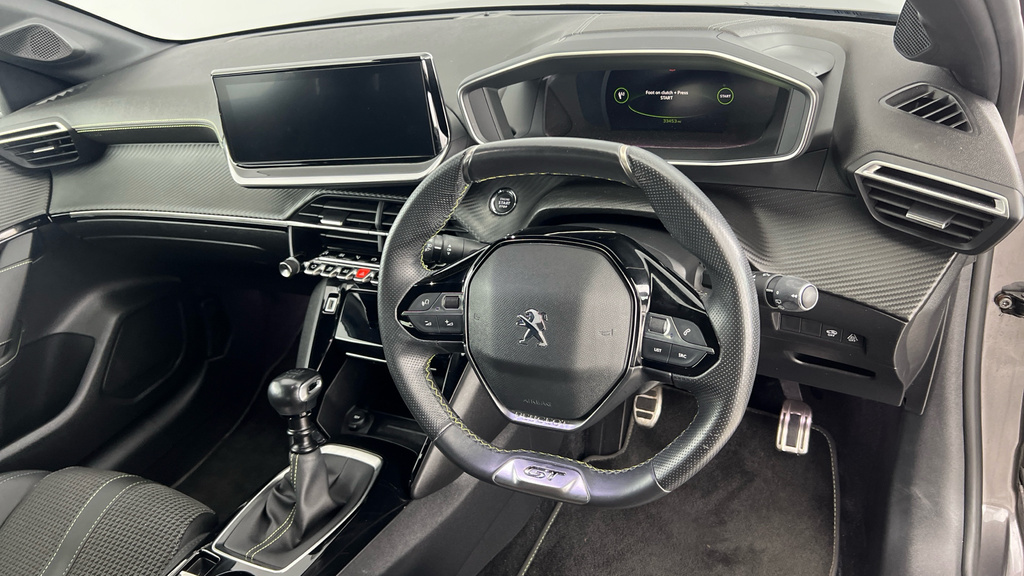 Peugeot 208 1.2 Puretech Active Premium Yellow #9