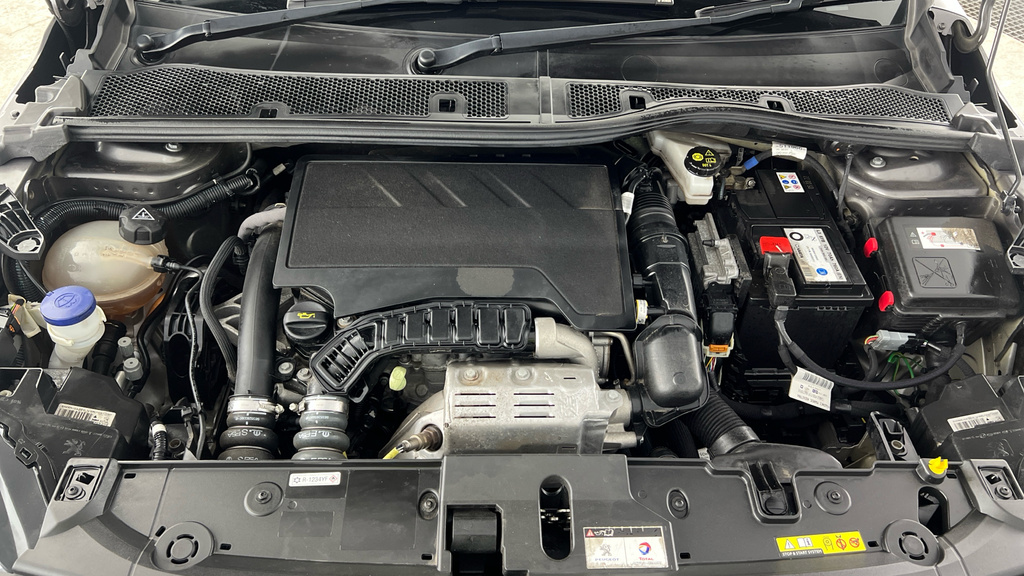 Peugeot 208 1.2 Puretech Active Premium Yellow #22