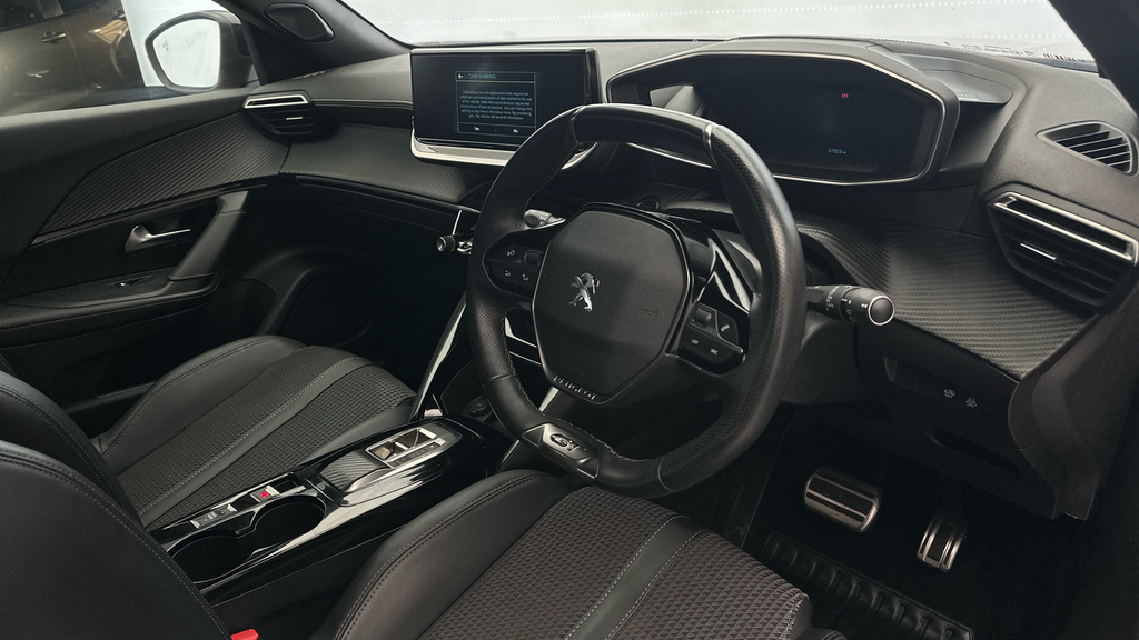 Peugeot e-2008 100Kw Gt 50Kwh Grey #13