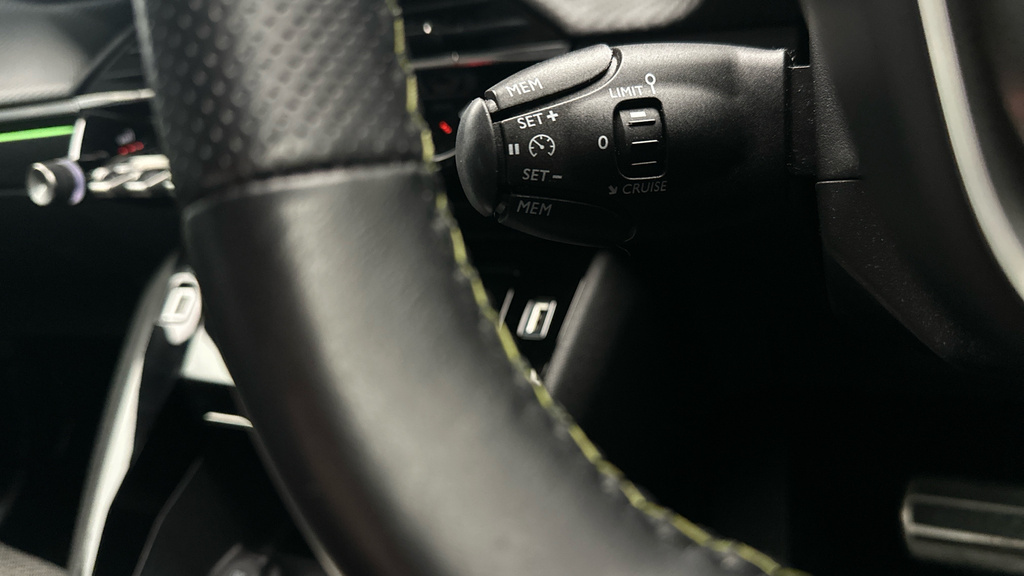 Peugeot e-2008 100Kw Gt 50Kwh Grey #21