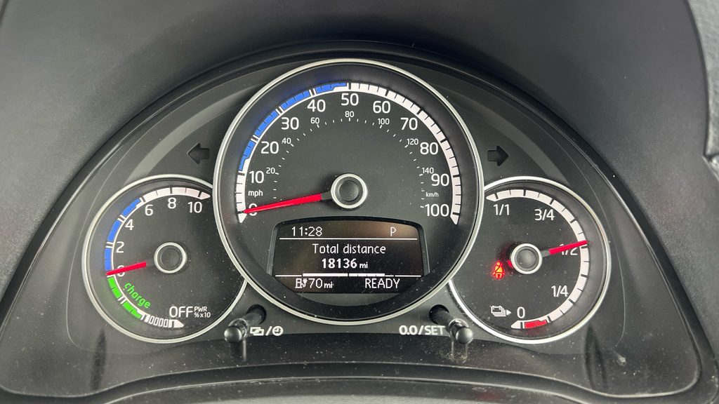 Volkswagen e-Up 12,282 Car Details  #21
