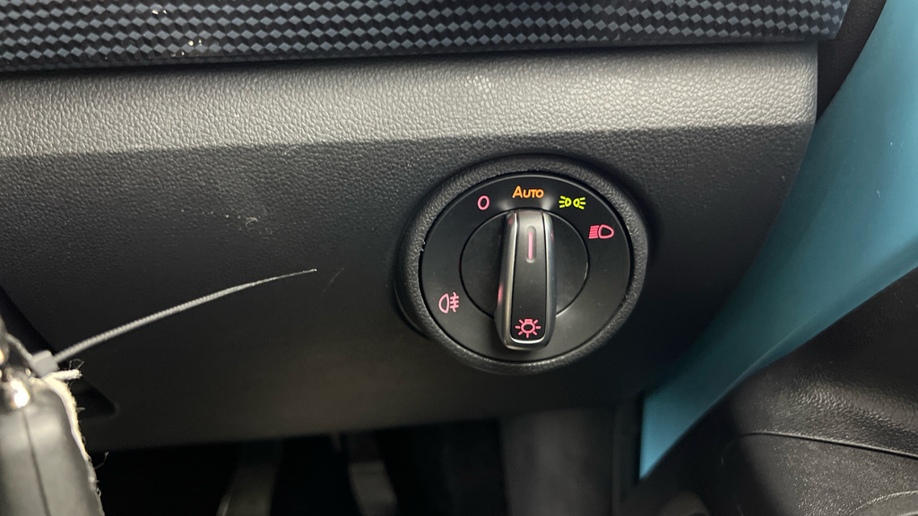 Volkswagen e-Up 12,282 Car Details  #12