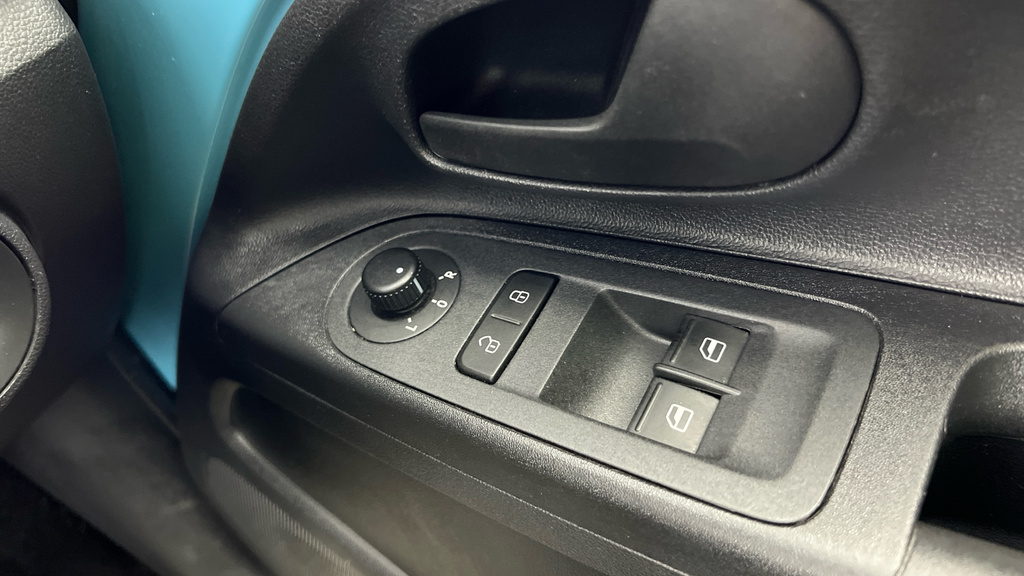 Volkswagen e-Up 12,282 Car Details  #14