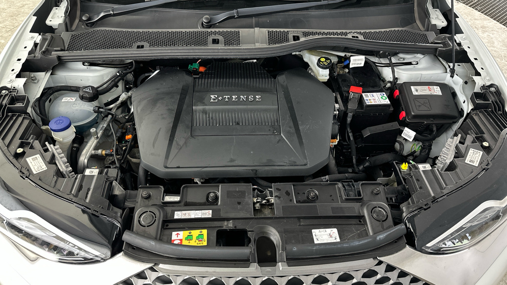 DS DS 3 Crossback Ds Ds 3 Crossback E-tense 50Kwh Ultra White #23
