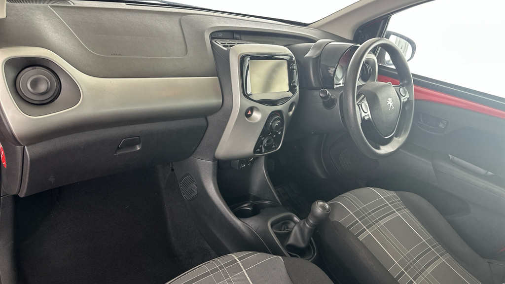 Peugeot 108 1.0 Active 68 Bhp White #10