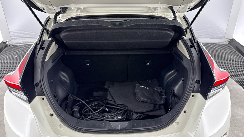 Nissan Leaf Hat Tekna 110Kw 39Kwh Blue #15