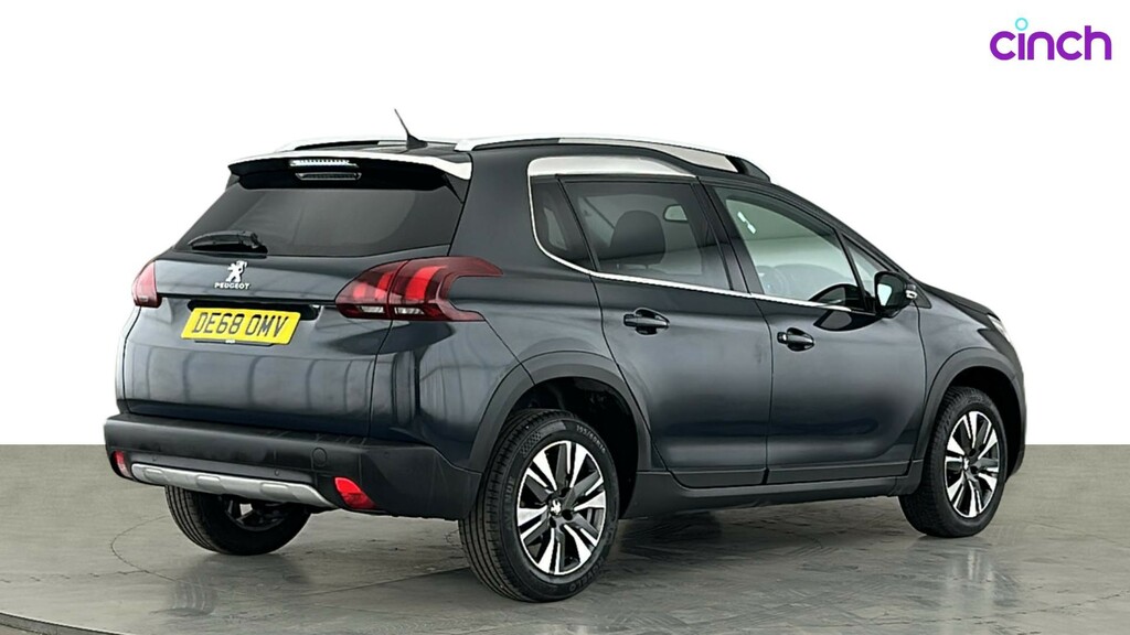 Peugeot 2008 1.2 Puretech Allure Premium Red #4