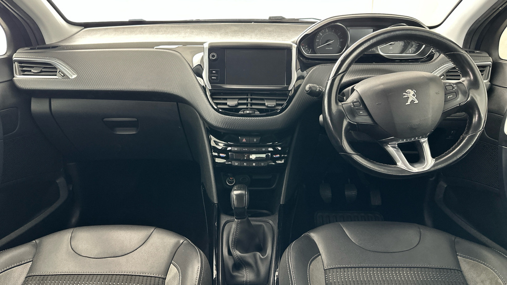 Peugeot 2008 1.2 Puretech Allure Premium Red #11