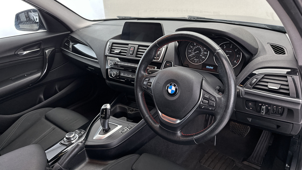 BMW 1 Series 118D M Sport Blue #10