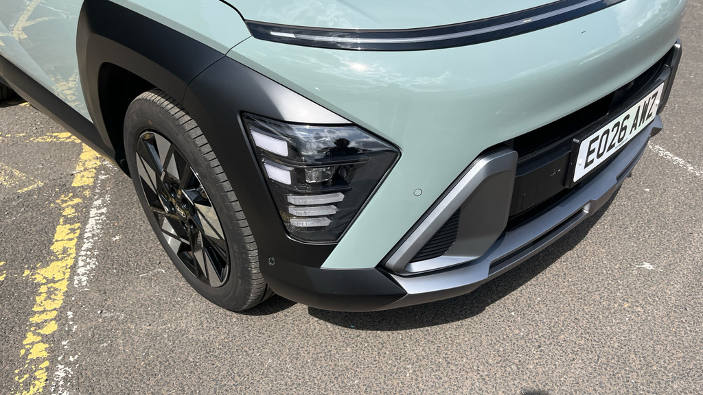 Hyundai Kona Ultimate Black #32