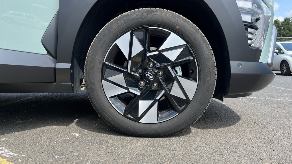 Hyundai Kona Ultimate Black #20
