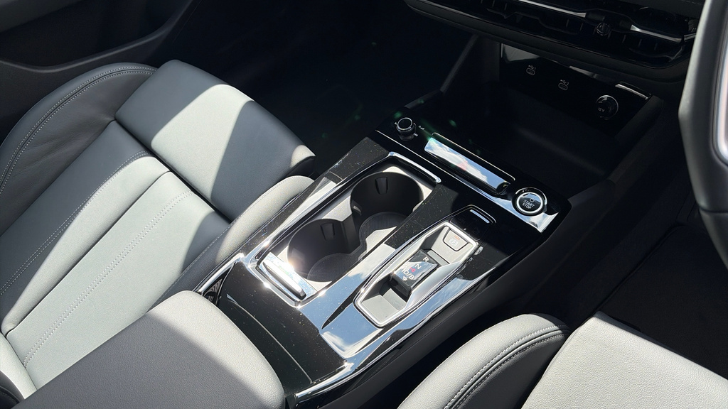 Audi Q6 E-Tron Q6 Suv Edition 1 E-tron Quattro 285,00 Kw White #25