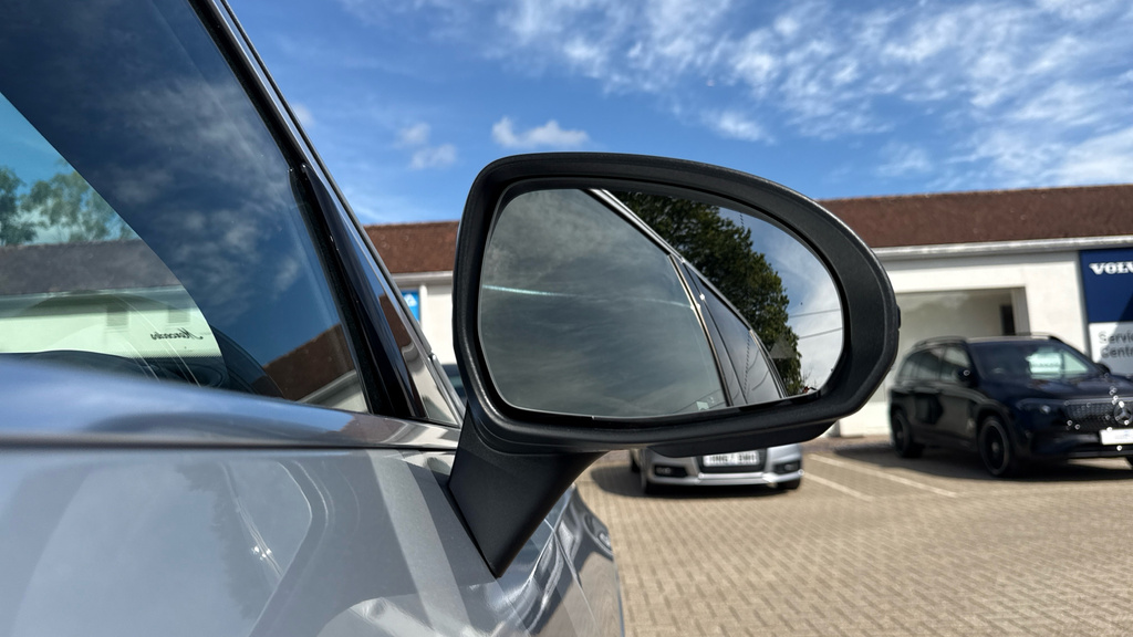 Mercedes-Benz GLC Class Glc 300 D 4Matic Rhd Grey #5