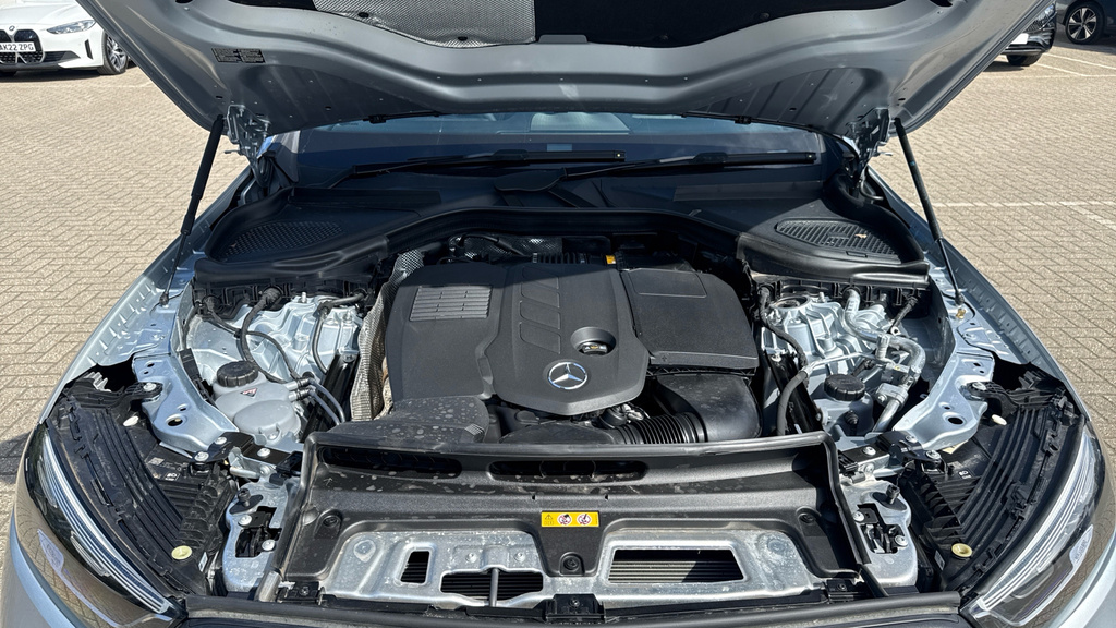 Mercedes-Benz GLC Class Glc 300 D 4Matic Rhd Grey #33