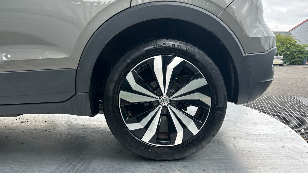 Volkswagen T-Cross Hatchback White #18