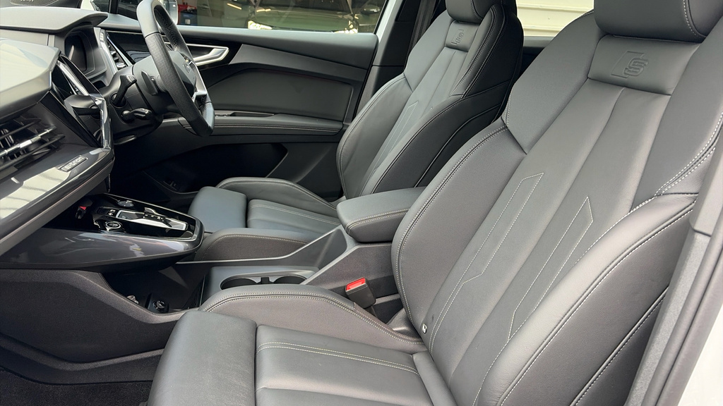 Audi Q4 E Tron 210Kw 45 82Kwh Sport Leather 2025 Blue #24