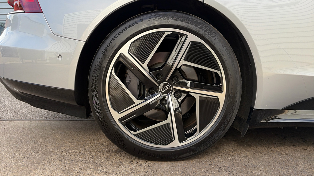 Audi E Tron GT 105Kwh Saloon Quattro 592 Ps Silver #20