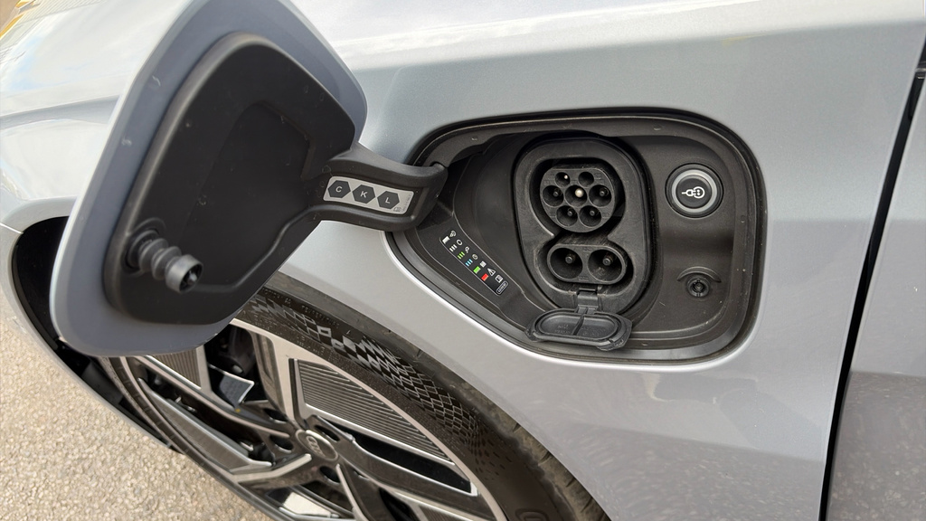 Audi E Tron GT 105Kwh Saloon Quattro 592 Ps Silver #26