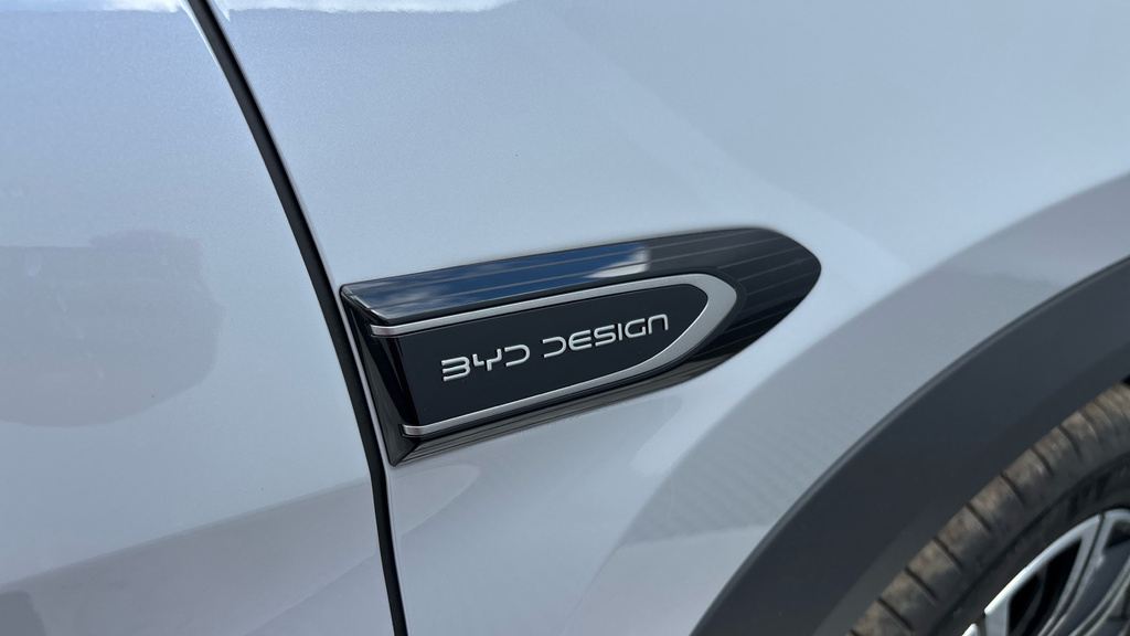 Byd Sealion 7 390Kw Design Awd 83Kwh 2025 Black #40