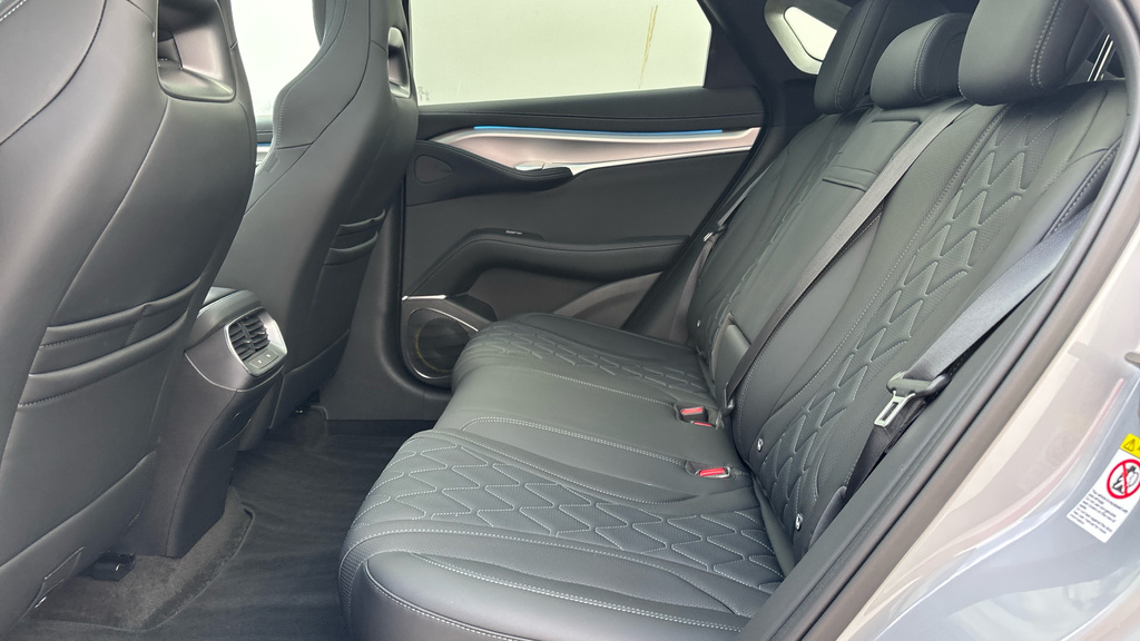 Byd Sealion 7 390Kw Design Awd 83Kwh 2025 Black #30