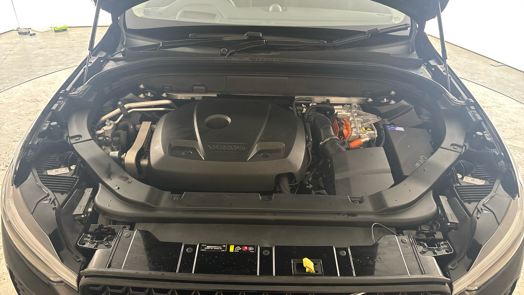Volvo XC60 2.0 B5p Core Awd Geartronic Silver #19