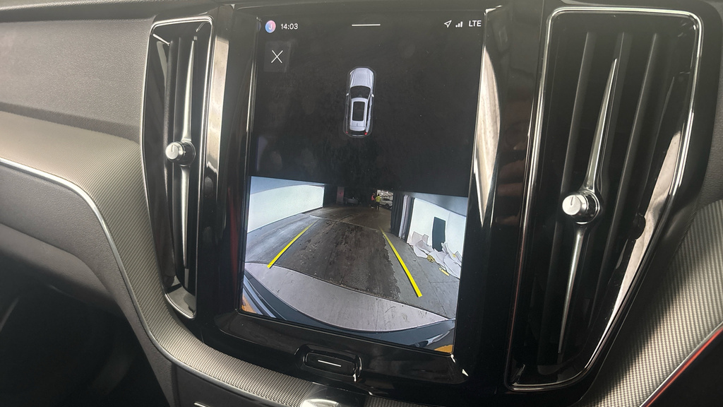 Volvo XC60 B5 P Awd Core Rear Camera, Heated Seats, Apple Grey #14