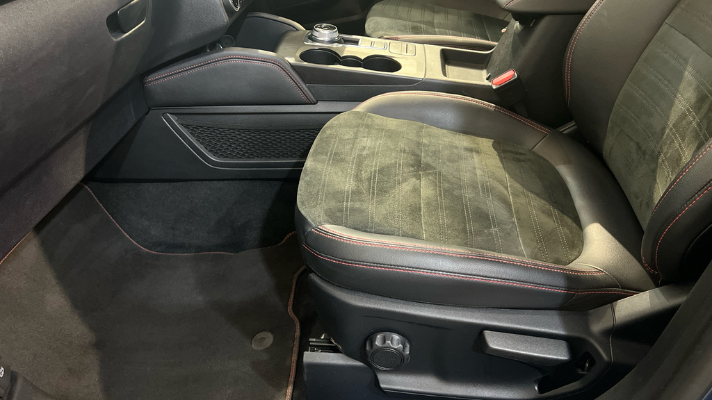 Ford Kuga 1.5 Ecoboost 150 St-line X Edition Grey #31