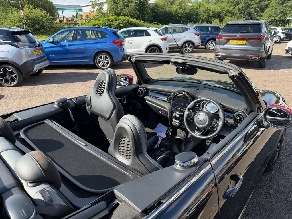 Mini Convertible 1.5 Cooper Sport Convertible Eur Black #32