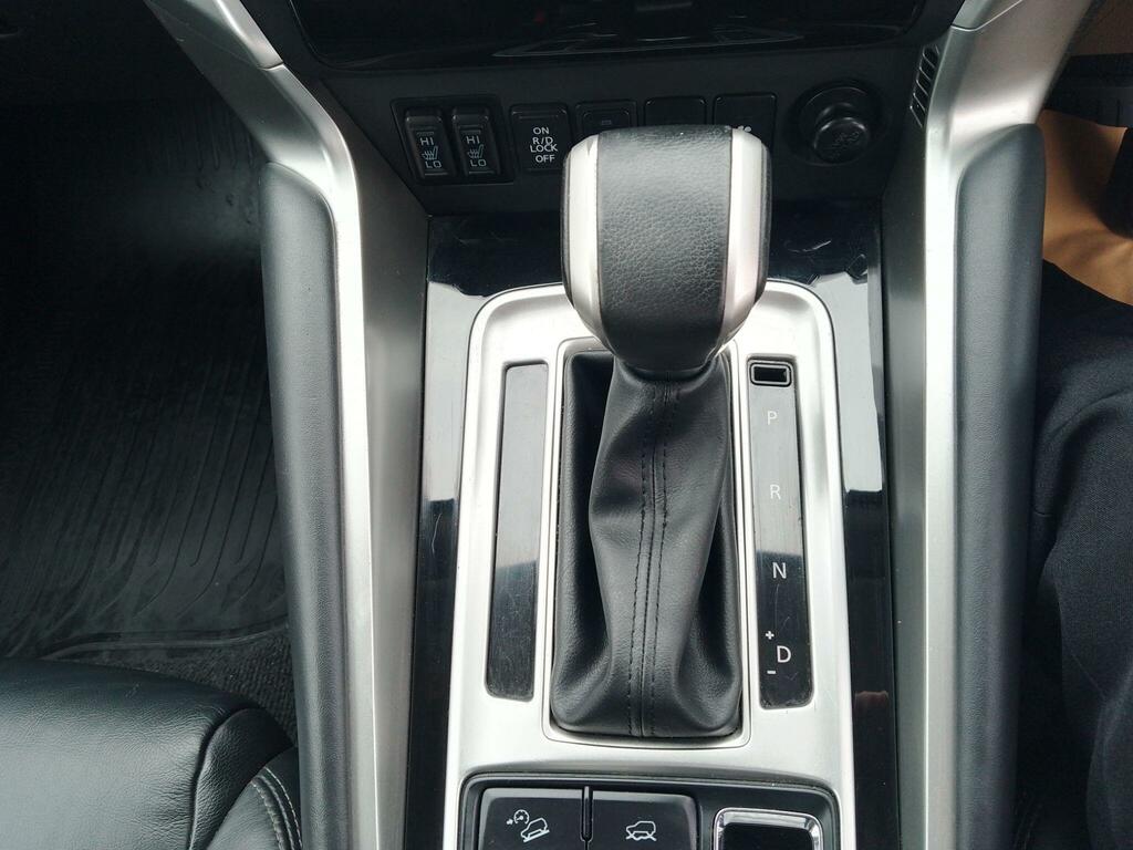 Mitsubishi Shogun Sport 2.4D 4 4Wd Euro 6 White #3