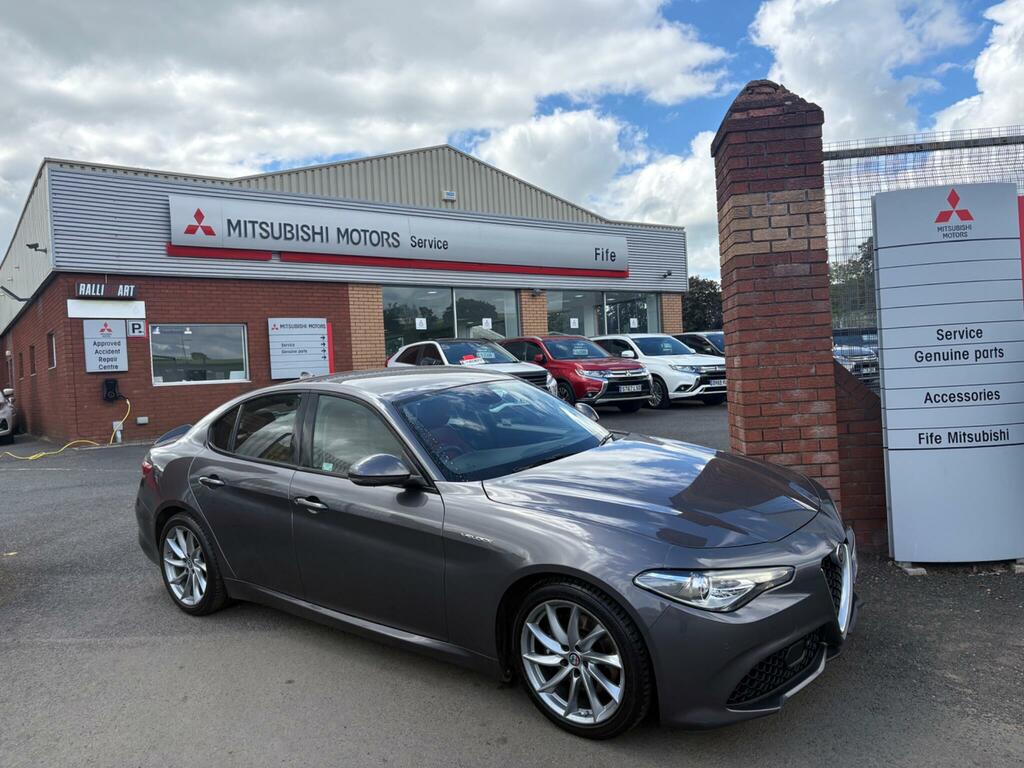 Alfa Romeo Giulia 2.0T Veloce Saloon Euro 6 Ss 2 Grey