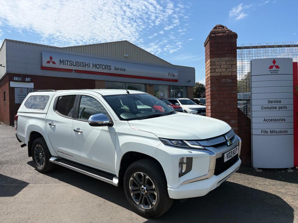 Mitsubishi L200 2.2 Di-d Dc Barbarian 4Wd Euro 6 Ss White