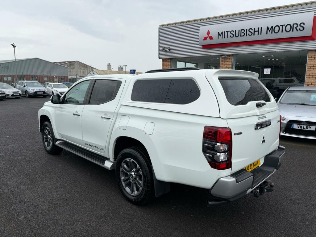 Mitsubishi L200 2.2 Di-d Dc Barbarian 4Wd Euro 6 Ss White #4